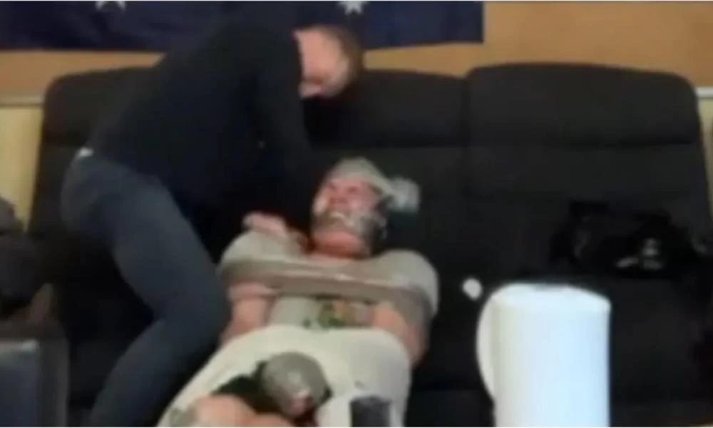 Αυστραλία: Σοκαριστικό βίντεο δείχνει κτηνώδες καψόνι σε στρατιωτική βάση